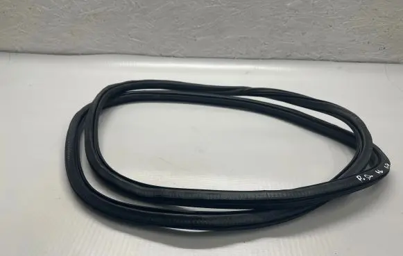 Audi A6 C7 Front door rubber seal 4G0831721