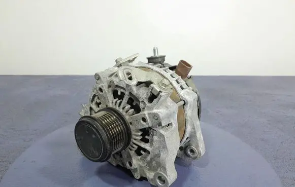 Lexus IS III XE30 Generator/alternator 2706036130