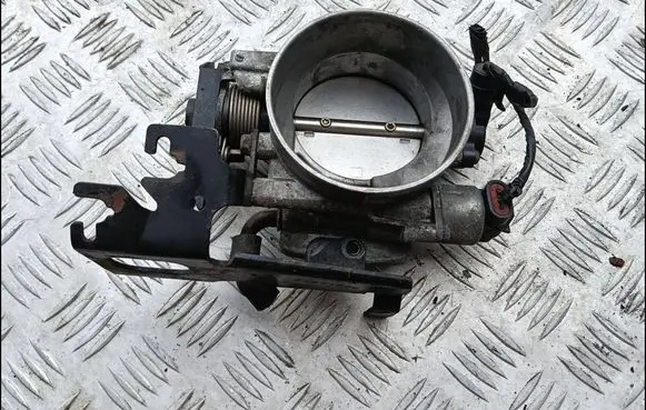 Cadillac DeVille Throttle body valve