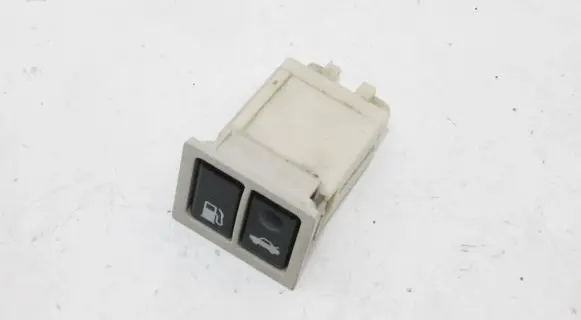 Lexus SC 300 - 400 Tailgate/boot open switch button 