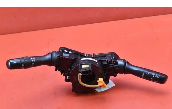 Toyota Yaris Other switches/knobs/shifts 89245-0D030