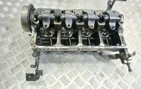 Volkswagen Golf Plus Engine head 038103373R