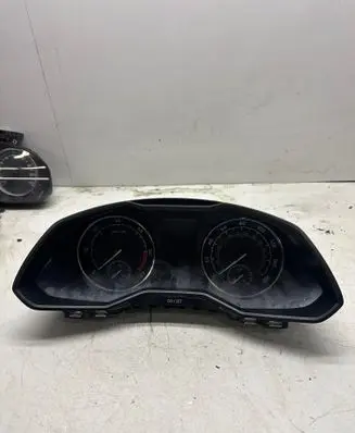 Skoda Superb B8 (3V) Speedometer (instrument cluster) 3V0920941A