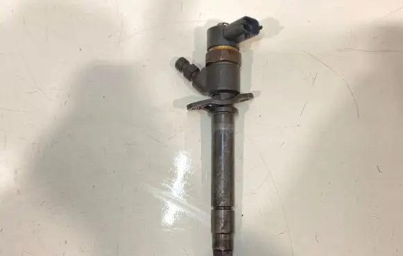 Volvo XC90 Fuel injector 8658352 58204