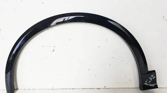 Audi Q2 - Front arch trim 