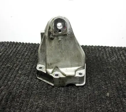 KIA Stinger Engine mounting bracket 21826J5200