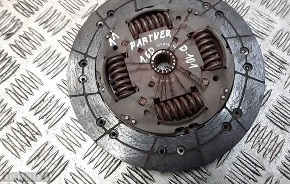 Peugeot Partner Clutch pressure plate 323075010