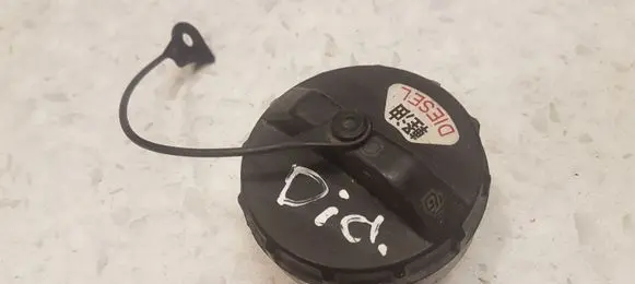 Mitsubishi Pajero Fuel tank filler cap 