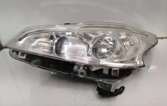 Peugeot 208 Headlight/headlamp 9802221480 89905957 65516552