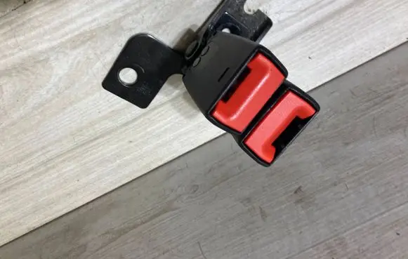 Ford Ecosport Middle seatbelt buckle (rear) GN15A613k21DaW