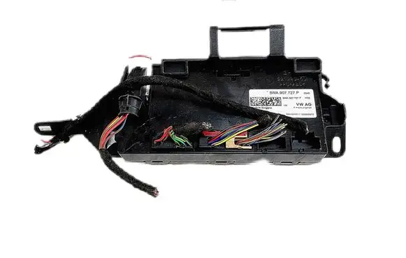 Volkswagen Golf VII Other control units/modules 5WA907727P