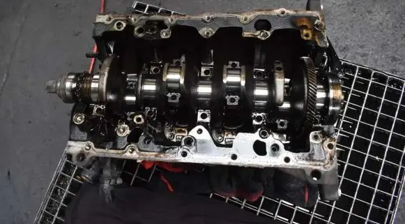 BMW 3 E90 E91 Engine block 7786664