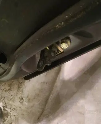 Nissan Note (E11) Front door check strap stopper 