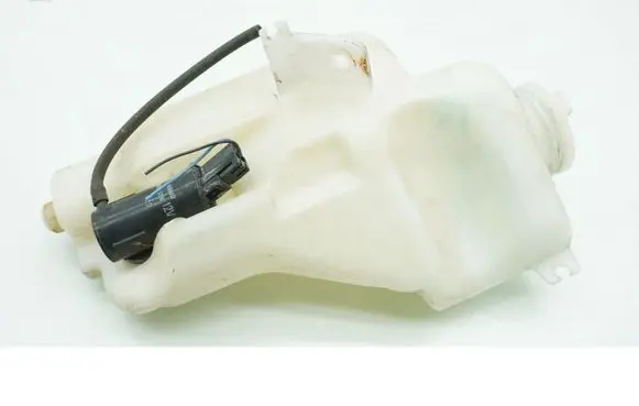 Windshield washer fluid reservoir/tank