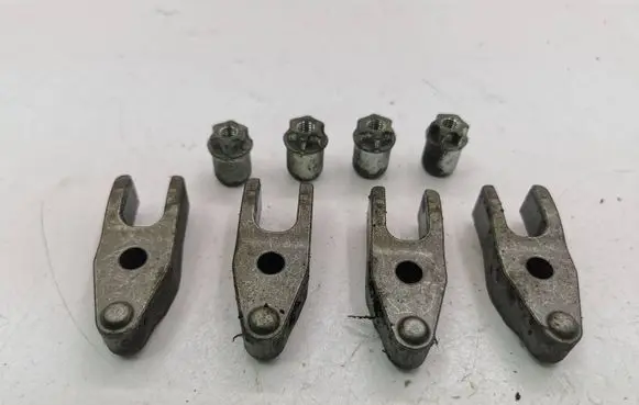 Honda CR-V Fuel Injector clamp holder