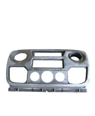 Renault Master III Dashboard center trim panel 682600025R