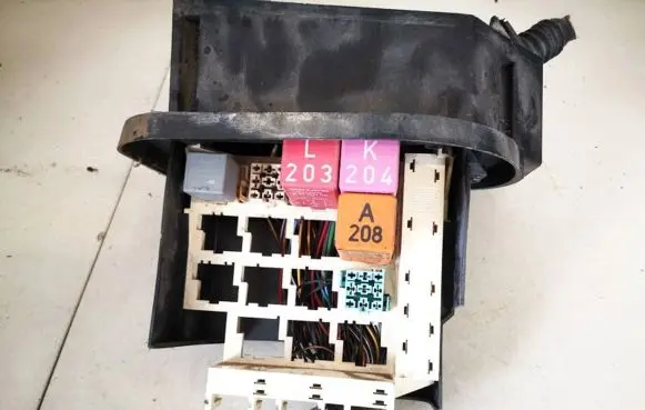 Volvo S70 V70 V70 XC Fuse box set 9162163 9455197