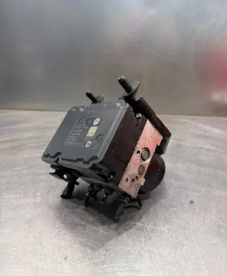Volkswagen Golf VI ABS Pump 1K0907379AE 10096103083 10061338981