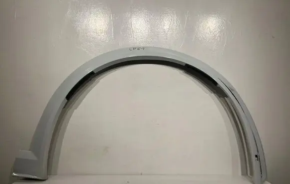 Audi e-tron Front arch trim 4KE853718Doe