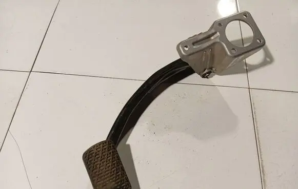 Mercedes-Benz R W251 Brake pedal PP251290022
