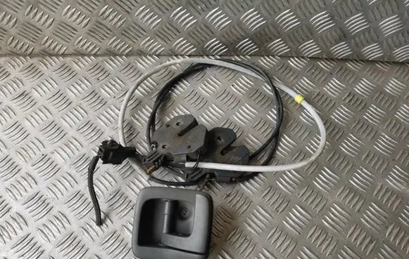 Volvo XC70 Engine bonnet/hood lock/catch 9483765 9483764 30634787