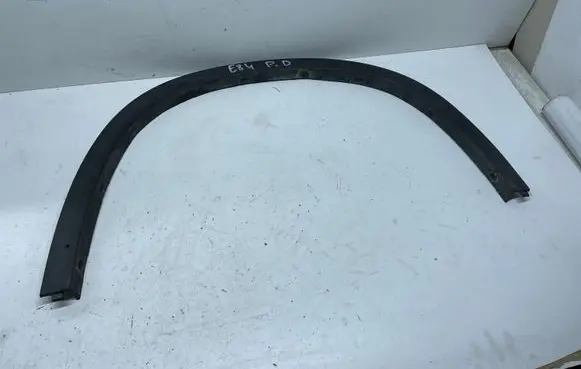 BMW X1 E84 Front arch trim 2990166 14204611