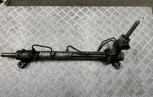 Ford Focus Steering rack 5M513200