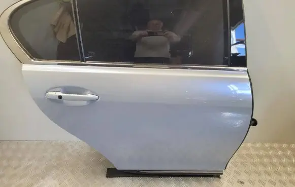 Lexus GS 300 350 430 450H Rear door