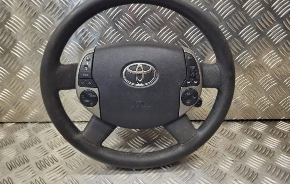 Toyota Prius (NHW20) Steering wheel
