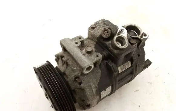 Volkswagen Golf V Air conditioning (A/C) compressor (pump) 1K0820803F 7SEU16C