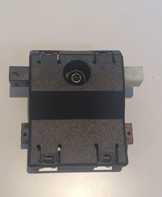 BMW 3 E90 E91 Antenna control unit 6520693464806 920039001 56206934648