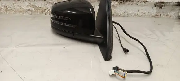 Mercedes-Benz GLE (W166 - C292) Front door electric wing mirror A1668102201