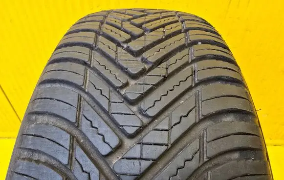 Mercedes-Benz C W205 R15 winter tire 