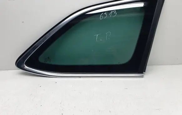 Skoda Octavia Mk4 Rear side window