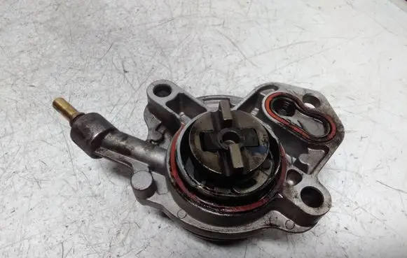 Citroen Xsara Vacuum pump 72266601H 02T33200332