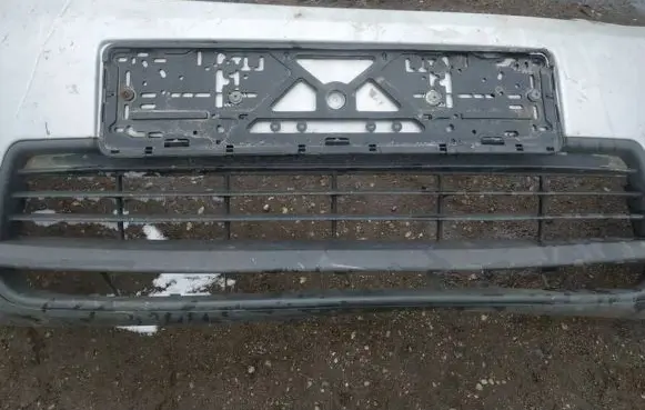 Ford Focus C-MAX Front bumper lower grill