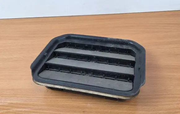 Ford Focus Quarter panel pressure vent H1BBA280B62