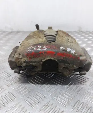 Opel Zafira A Front brake caliper