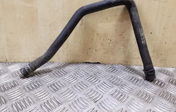 Volkswagen Touareg I Engine coolant pipe/hose 7L6819196A