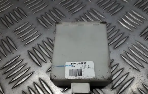 Toyota Avensis T250 Door control unit/module 8974105050 89741-05050