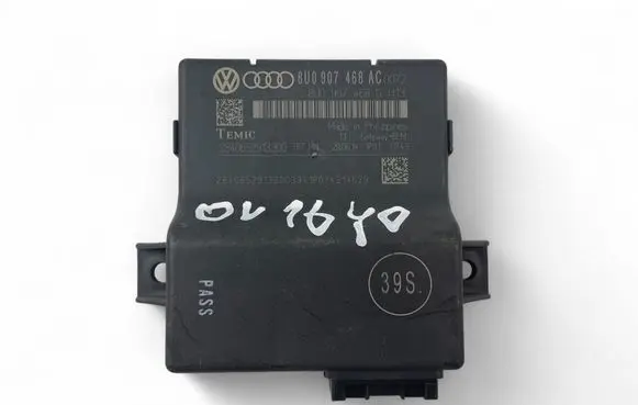 Audi Q3 8U Other control units/modules 8U0907468AC