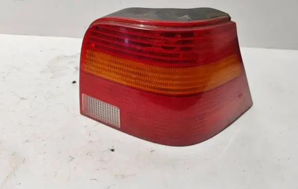 Volkswagen Golf IV Rear/tail lights 1J6945096Q 67736982 210201