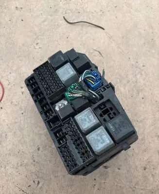 Ford Mondeo Mk III Fuse box set 1S7T14A142AA 71543256