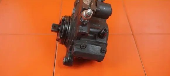 Opel Antara Fuel injection high pressure pump 25187376 A22DM