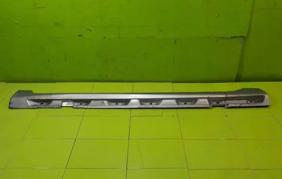 Volvo S80 Side skirt front trim 39873022 12AB16