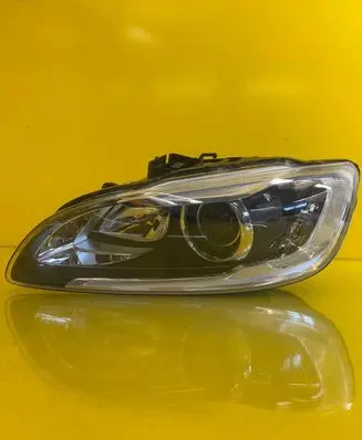 Volvo V60 Headlight/headlamp 31420261