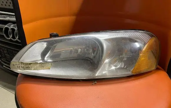Chrysler Sebring (ST-22 - JR) Headlight/headlamp 04805821AC 04805821