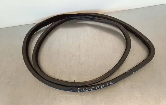 Land Rover Evoque I Front door rubber seal