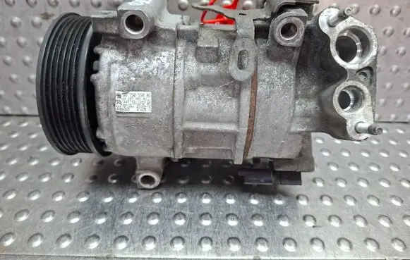 Peugeot 308 Air conditioning (A/C) compressor (pump) S27624149 9675655880