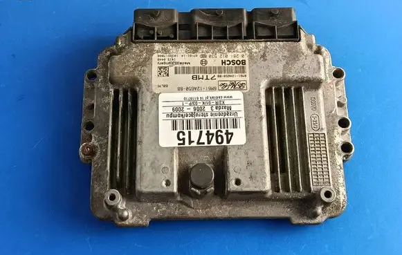 Mazda 3 I Engine control unit/module ECU 6M61-12A650-BB
